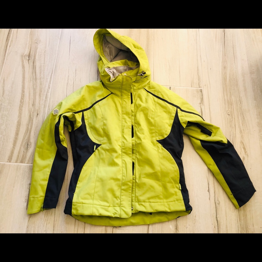 Women’s Descente Ski/snowboard jacket